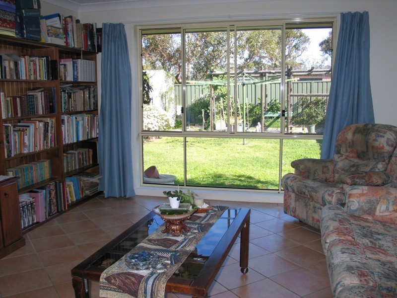 24 Renown Avenue, Shoalhaven Heads NSW 2535