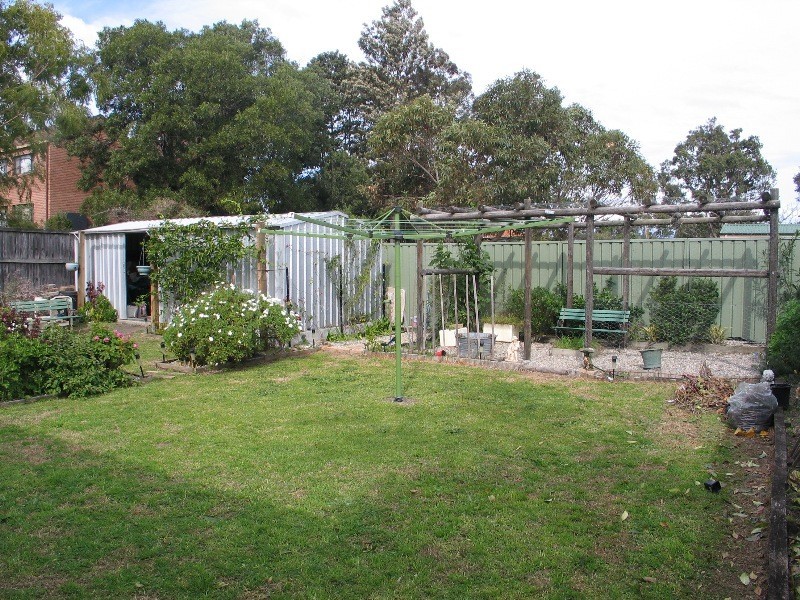 24 Renown Avenue, Shoalhaven Heads NSW 2535