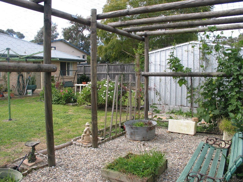 24 Renown Avenue, Shoalhaven Heads NSW 2535