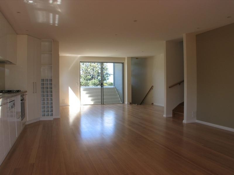 30 McIntosh Street, Shoalhaven Heads NSW 2535