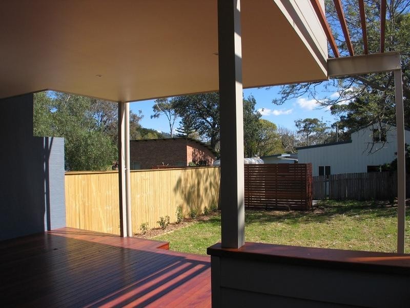 30 McIntosh Street, Shoalhaven Heads NSW 2535