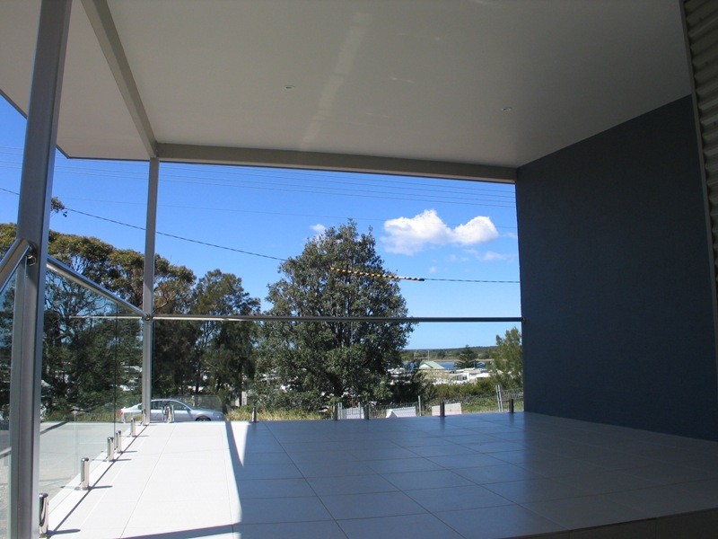 30 McIntosh Street, Shoalhaven Heads NSW 2535