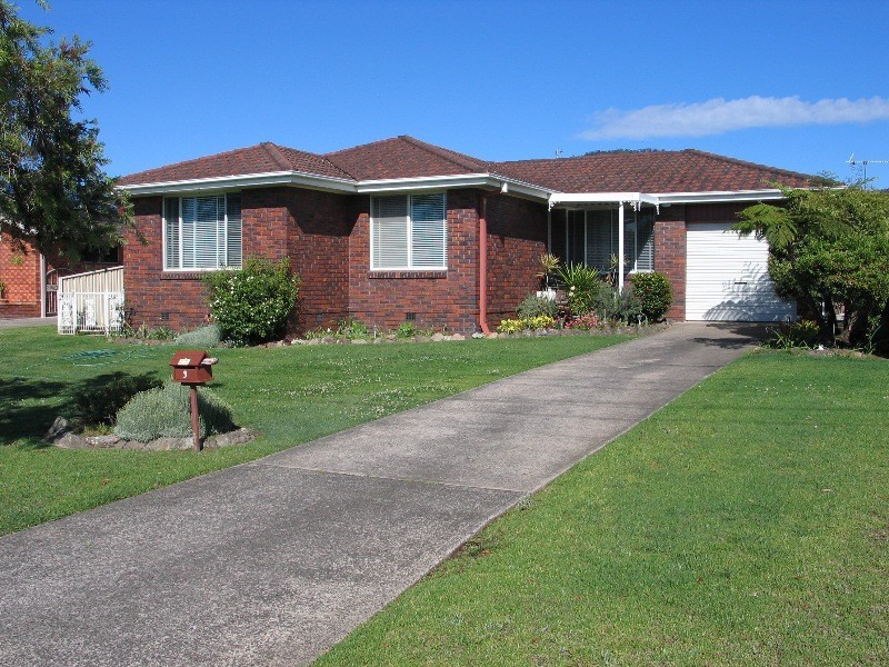 3 Amundsen Avenue, Shoalhaven Heads NSW 2535