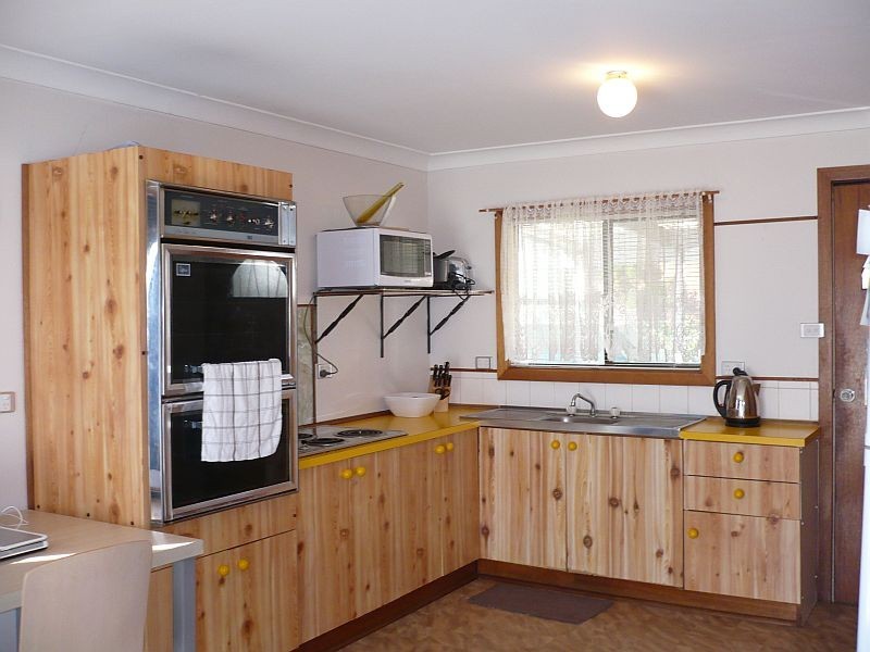 88 Scott Street, Shoalhaven Heads NSW 2535