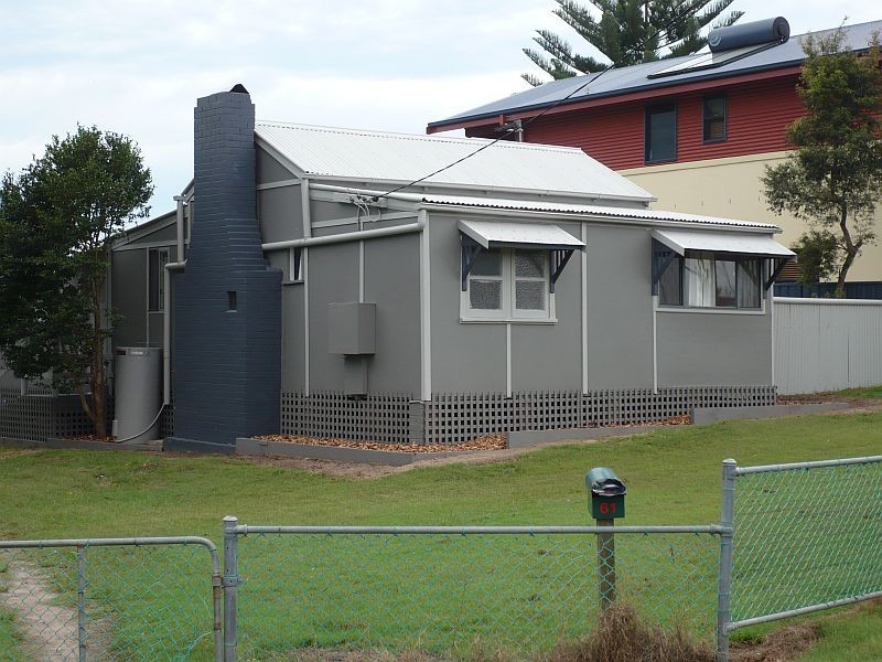 61 River Road, Shoalhaven Heads NSW 2535