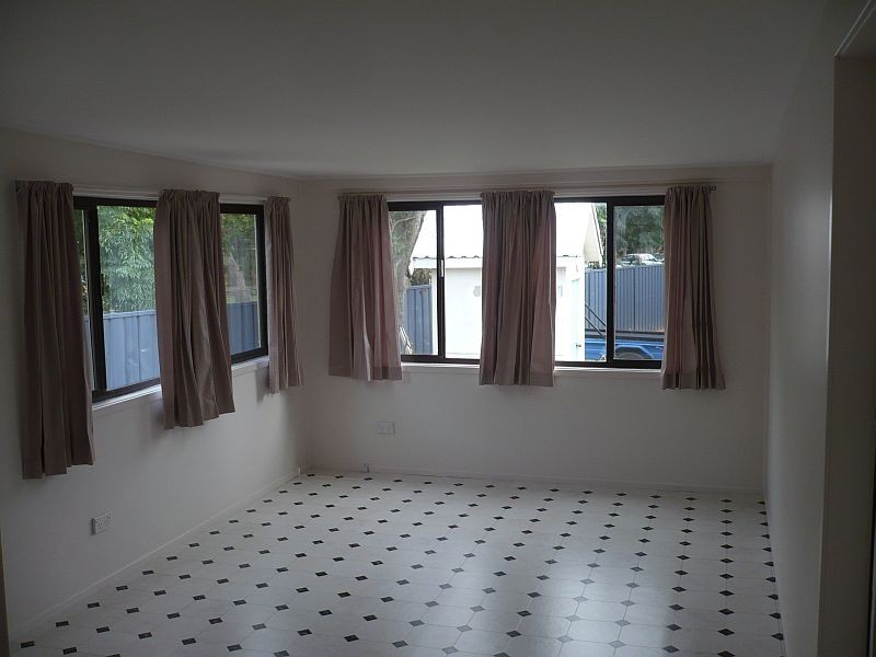 61 River Road, Shoalhaven Heads NSW 2535