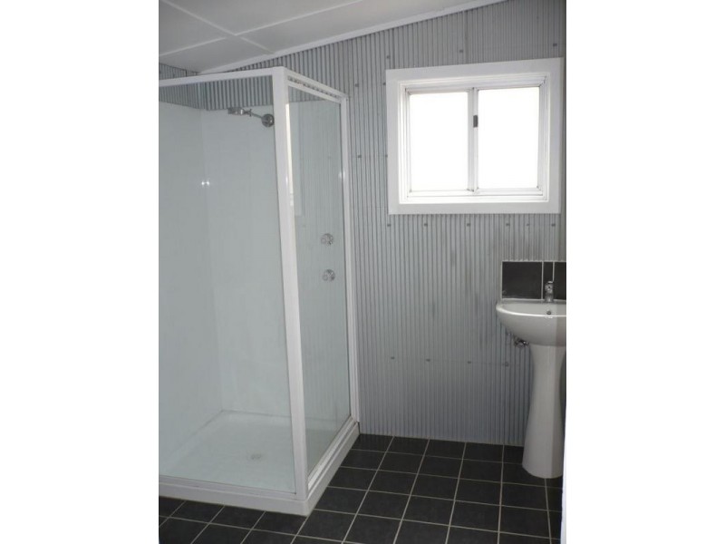 61 River Road, Shoalhaven Heads NSW 2535