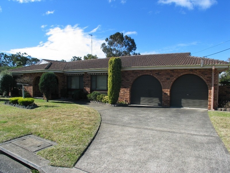 8 Lovegrove Street, Shoalhaven Heads NSW 2535