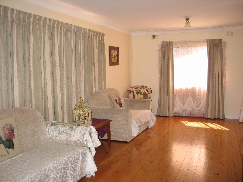 4 Ravenscliffe Road, Shoalhaven Heads NSW 2535