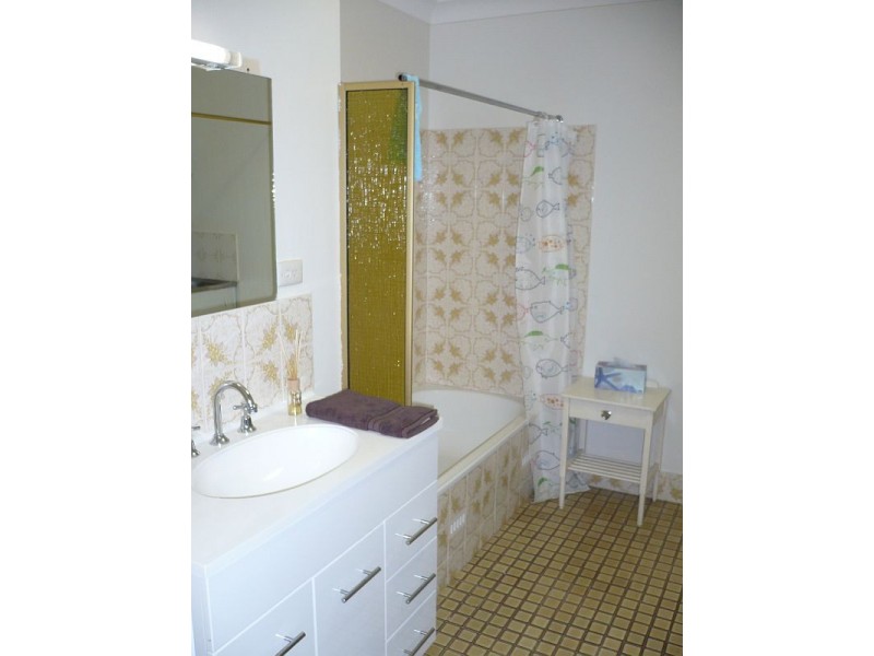 8/28 Renown Avenue, Shoalhaven Heads NSW 2535