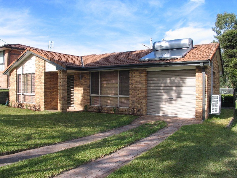 12 Renown Avenue, Shoalhaven Heads NSW 2535