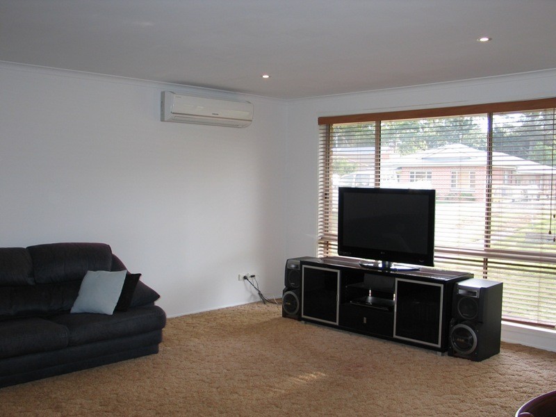 12 Renown Avenue, Shoalhaven Heads NSW 2535