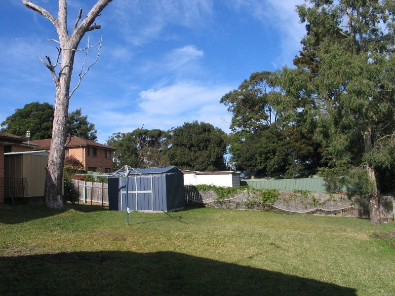 12 Renown Avenue, Shoalhaven Heads NSW 2535