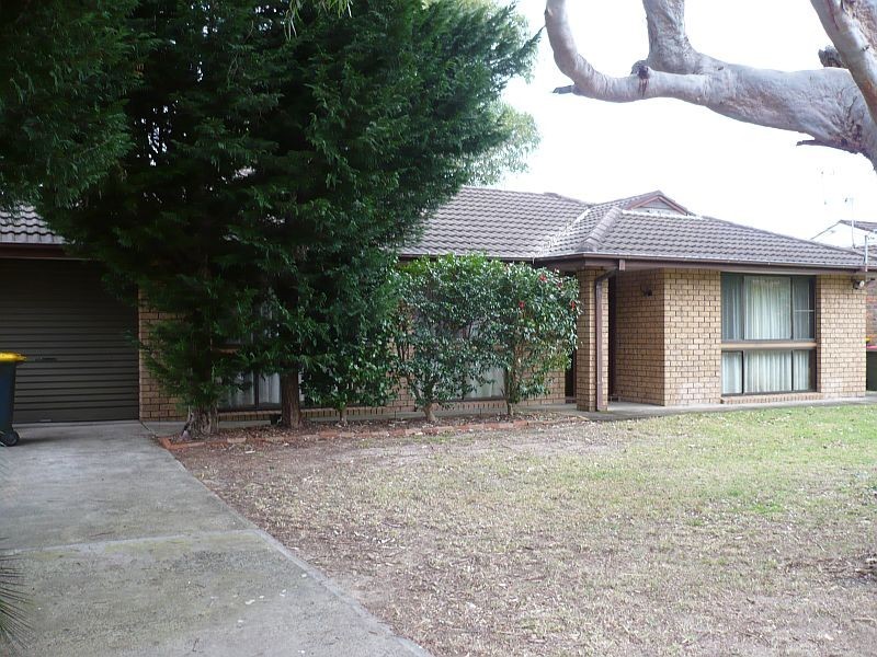 52 Oval Drive, Shoalhaven Heads NSW 2535
