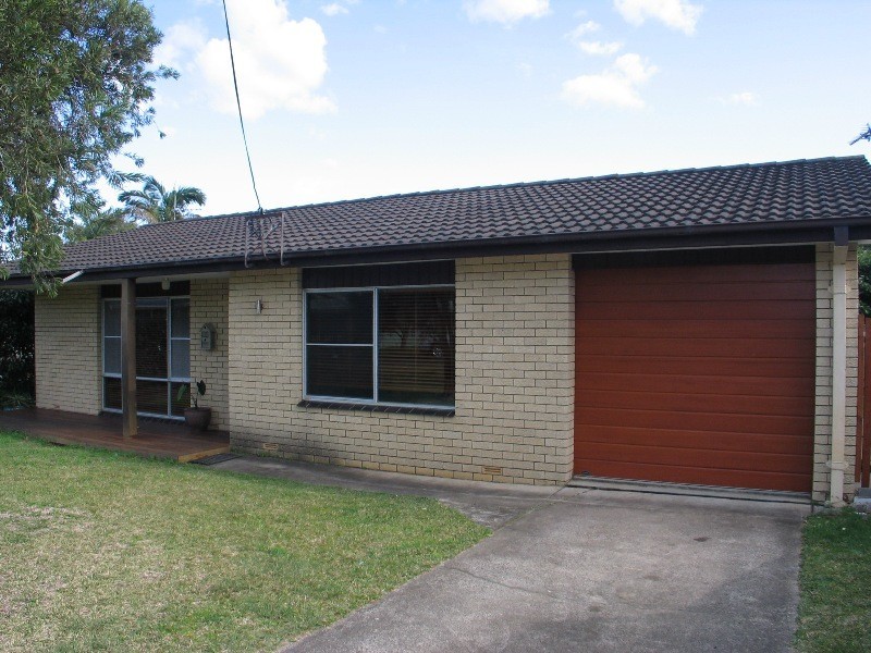 35 Shackleton Street, Shoalhaven Heads NSW 2535