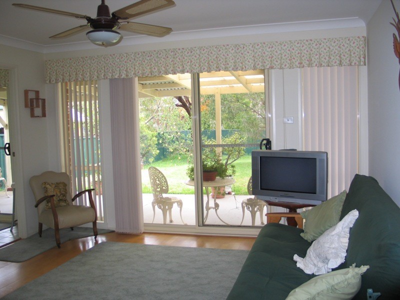 38 McIntosh Street, Shoalhaven Heads NSW 2535