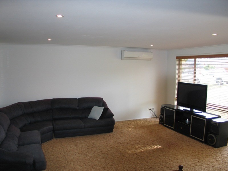 12 Renown Avenue, Shoalhaven Heads NSW 2535