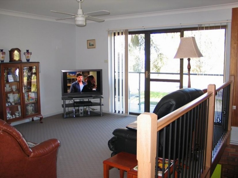 21 River Road, Shoalhaven Heads NSW 2535