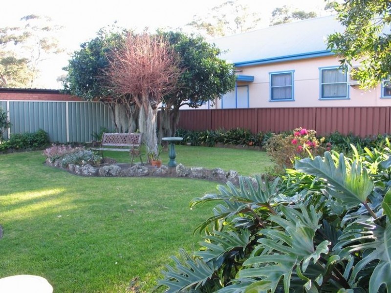 21 River Road, Shoalhaven Heads NSW 2535