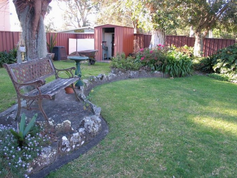 21 River Road, Shoalhaven Heads NSW 2535