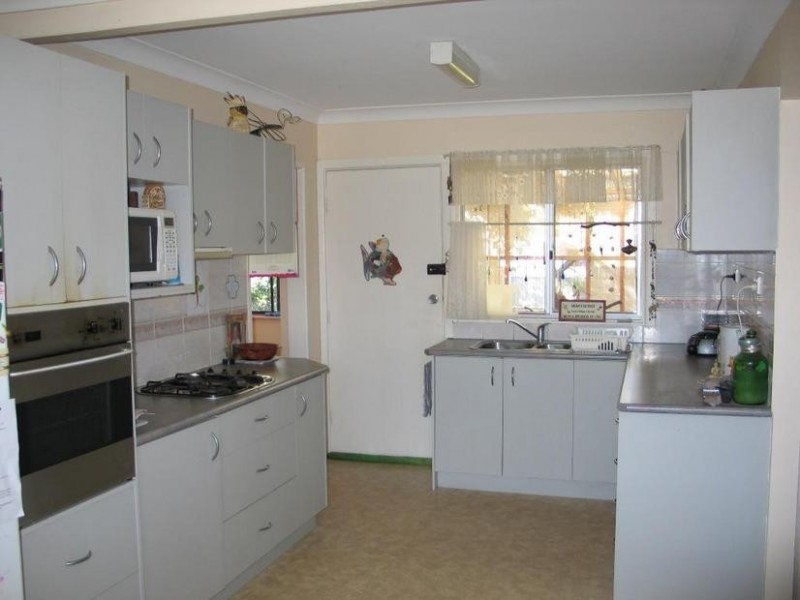 12 Woolstencraft Street, Shoalhaven Heads NSW 2535