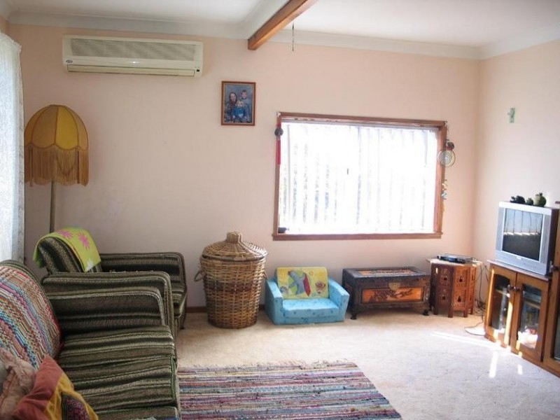 12 Woolstencraft Street, Shoalhaven Heads NSW 2535