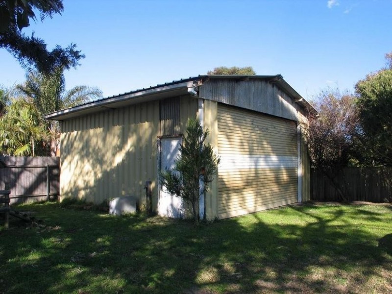 12 Woolstencraft Street, Shoalhaven Heads NSW 2535