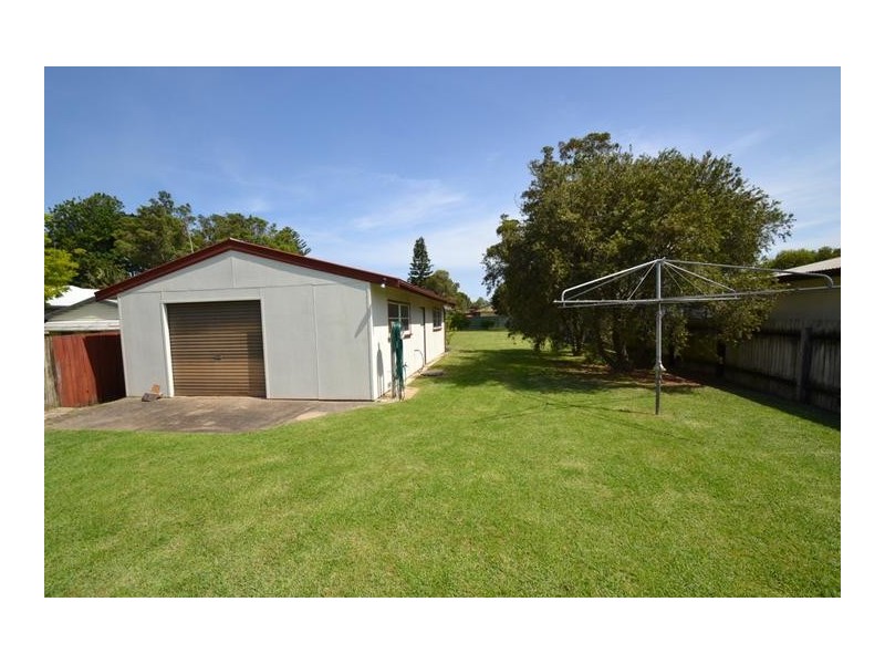 20 Ravenscliffe Road, Shoalhaven Heads NSW 2535