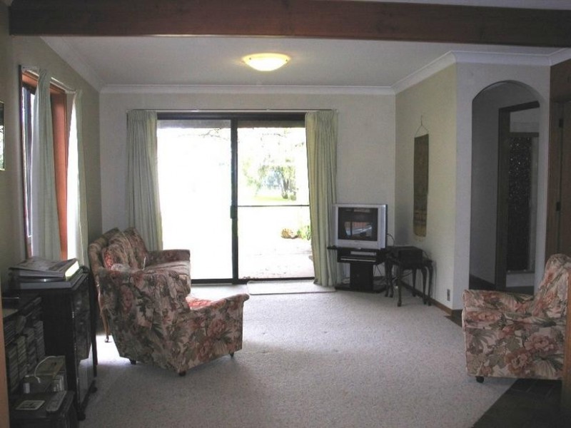 20 Ravenscliffe Road, Shoalhaven Heads NSW 2535