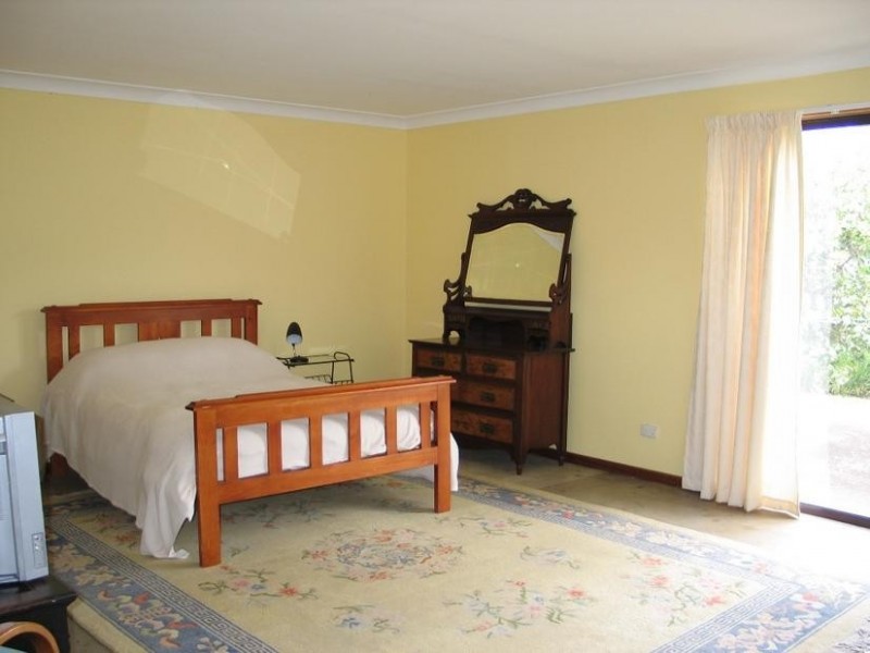 20 Ravenscliffe Road, Shoalhaven Heads NSW 2535