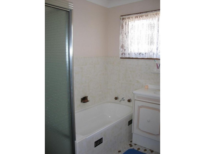 23 Golden Hill Avenue, Shoalhaven Heads NSW 2535