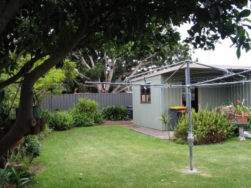 97 Scott Street, Shoalhaven Heads NSW 2535