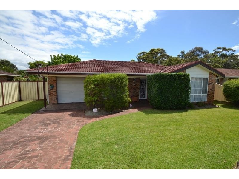 41 Amundsen Avenue, Shoalhaven Heads NSW 2535