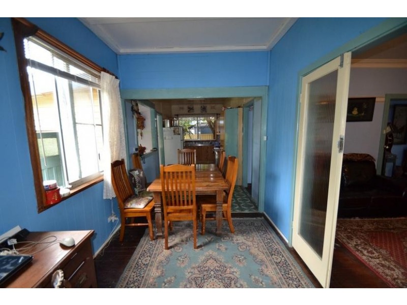 73 River Road, Shoalhaven Heads NSW 2535