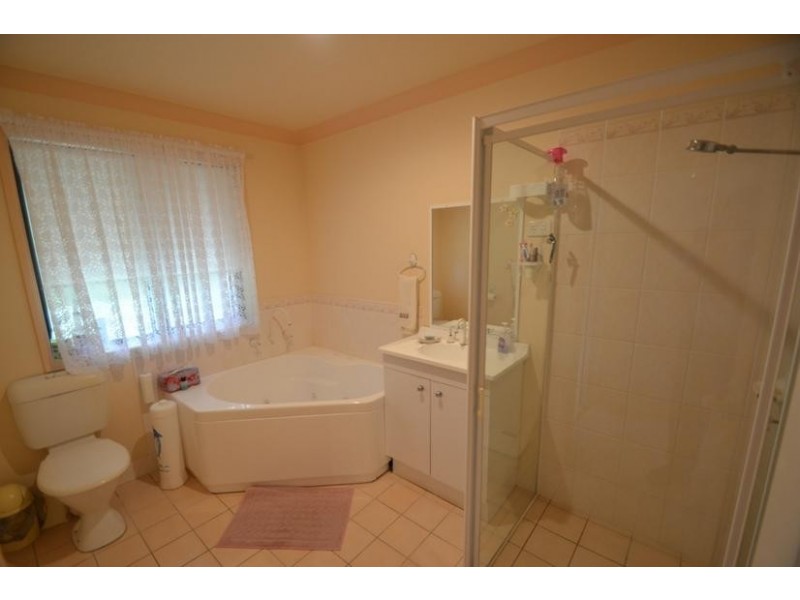 5a Oval Drive, Shoalhaven Heads NSW 2535