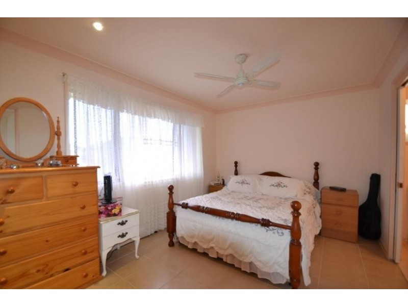 5a Oval Drive, Shoalhaven Heads NSW 2535
