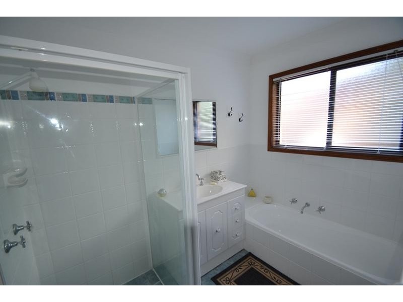 11/27 Bowada Street, Bomaderry NSW 2541