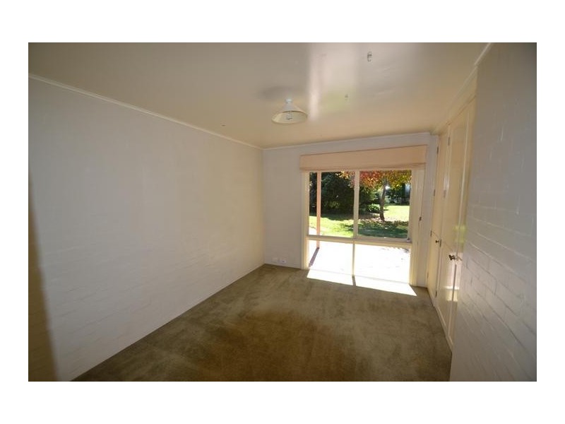 C130 Princes Highway, Meroo Meadow NSW 2540