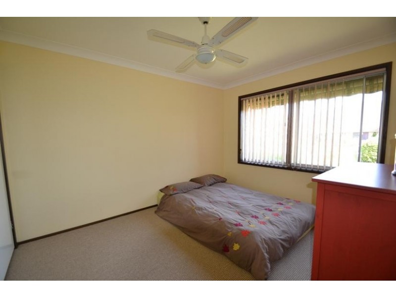 10 Oval Drive, Shoalhaven Heads NSW 2535