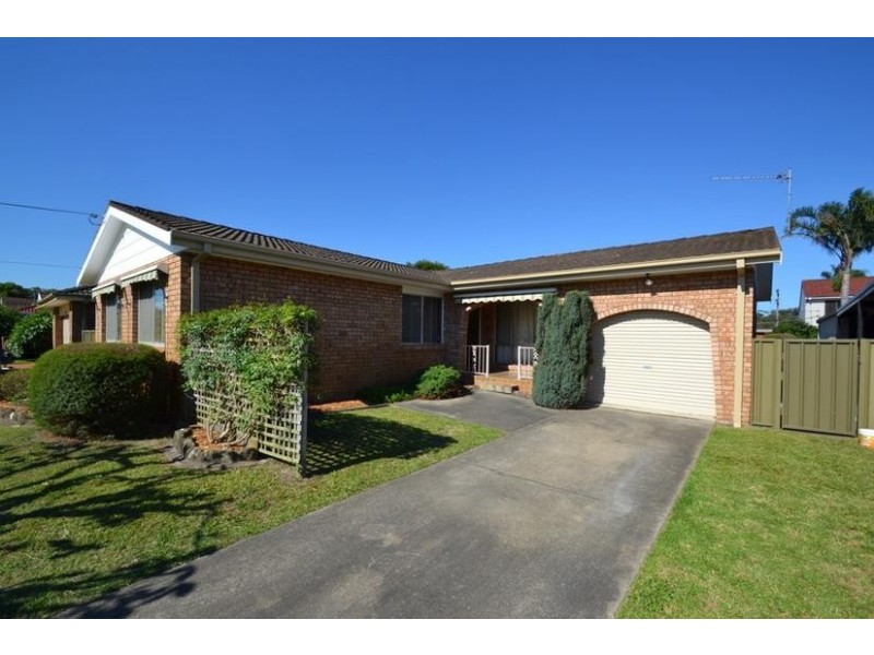 10 Oval Drive, Shoalhaven Heads NSW 2535