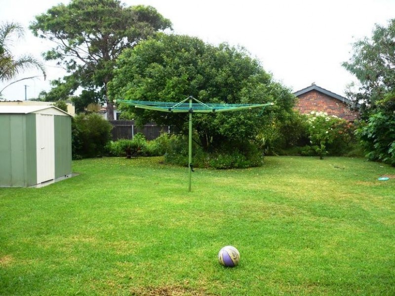 9 Throsby Street, Shoalhaven Heads NSW 2535