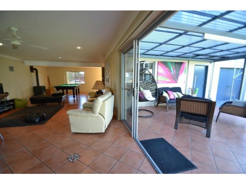 90 Scott Street, Shoalhaven Heads NSW 2535