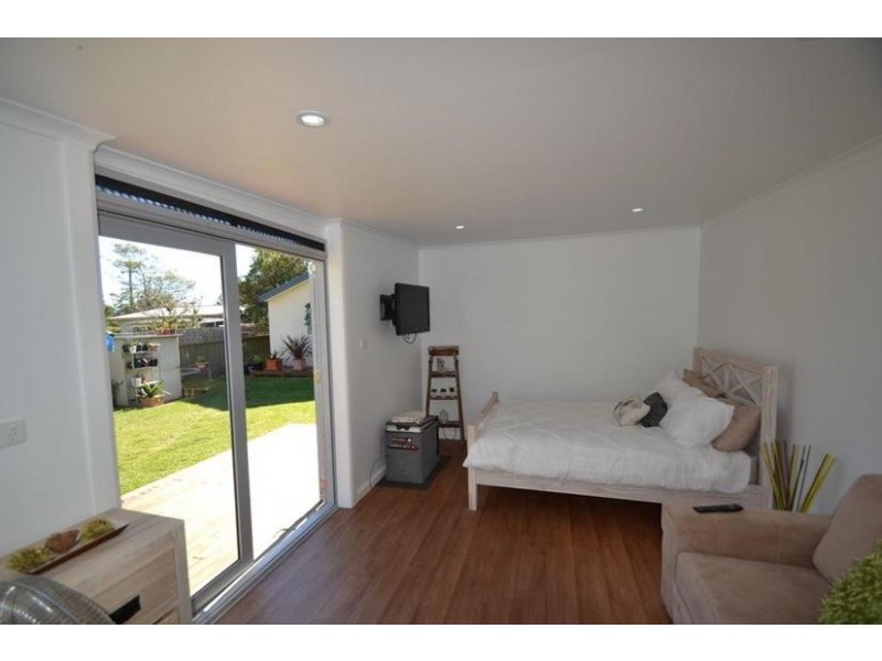 90 Scott Street, Shoalhaven Heads NSW 2535