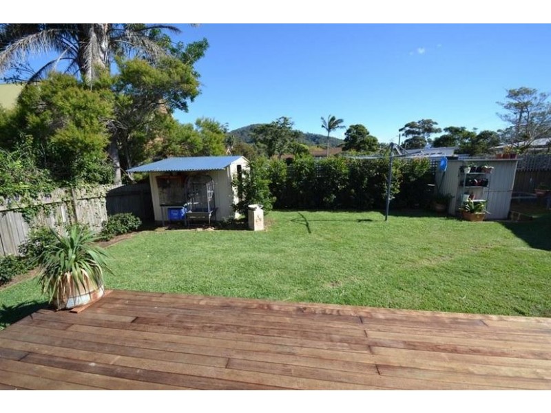 90 Scott Street, Shoalhaven Heads NSW 2535