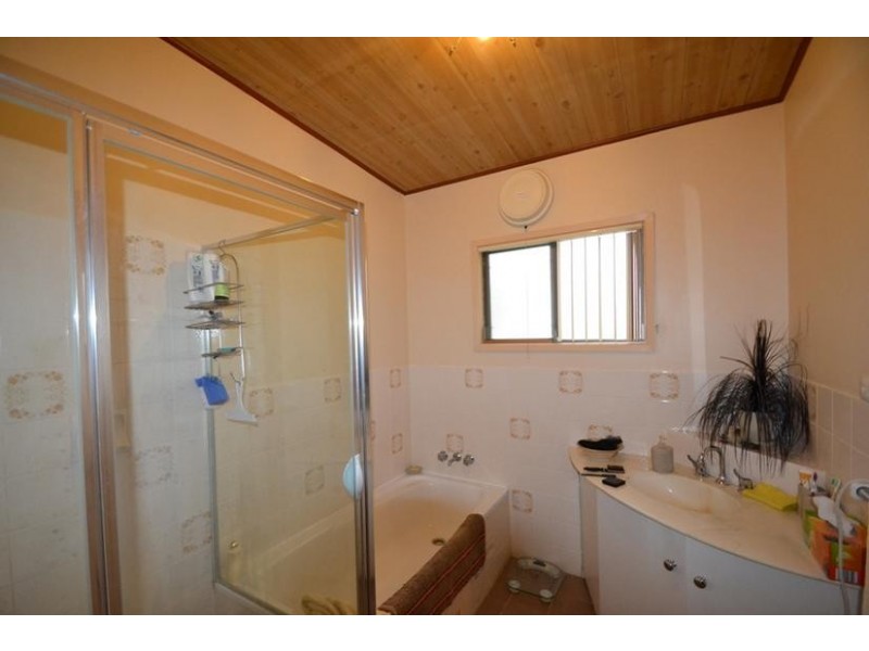 60 Jerry Bailey Road, Shoalhaven Heads NSW 2535