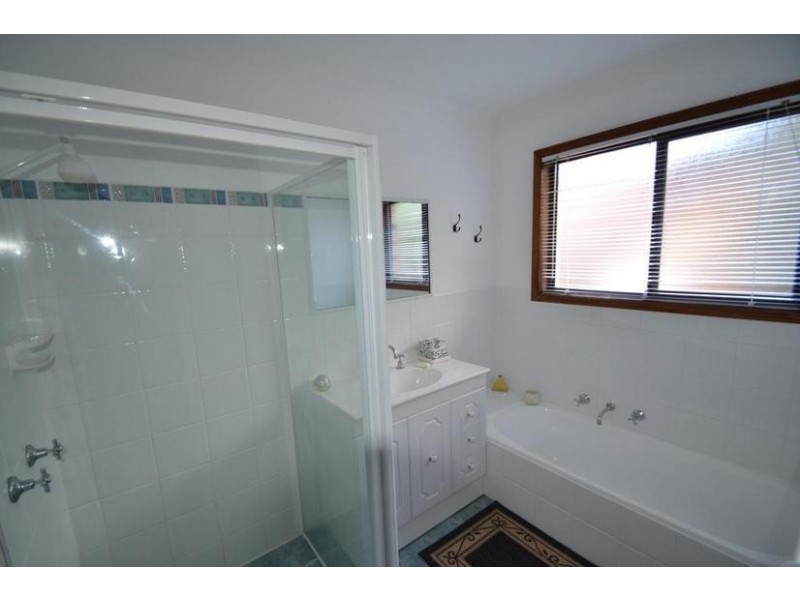 11/27 Bowada Street, Bomaderry NSW 2541