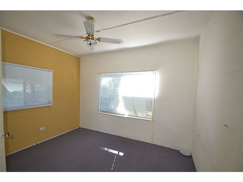 35 Bolt Street, Shoalhaven Heads NSW 2535