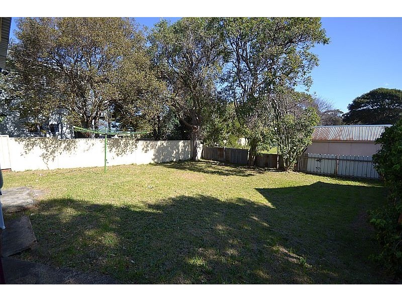 35 Bolt Street, Shoalhaven Heads NSW 2535