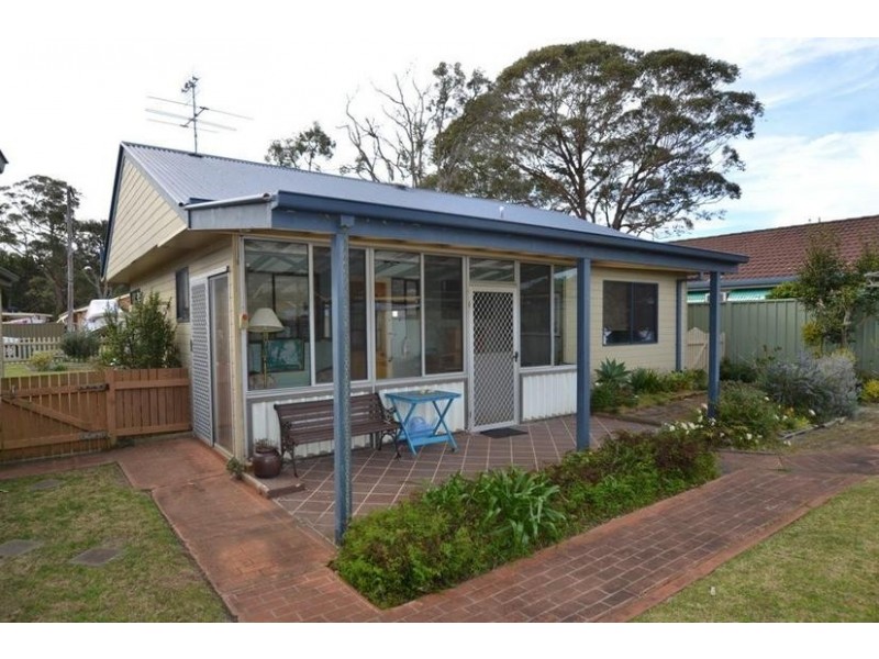 4 Lovegrove Street, Shoalhaven Heads NSW 2535