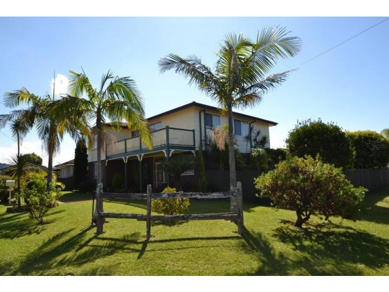 3 Davison Drive, Shoalhaven Heads NSW 2535